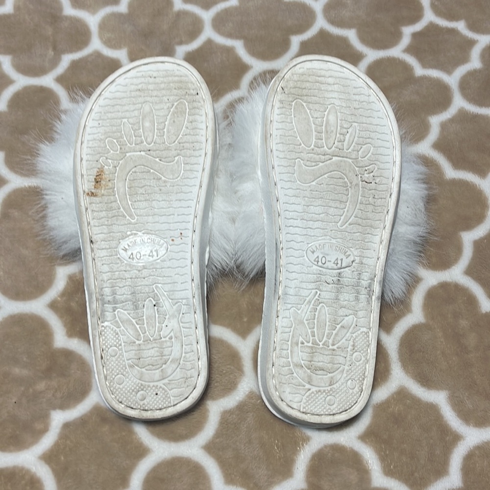 Slippers - Picture 3 of 3